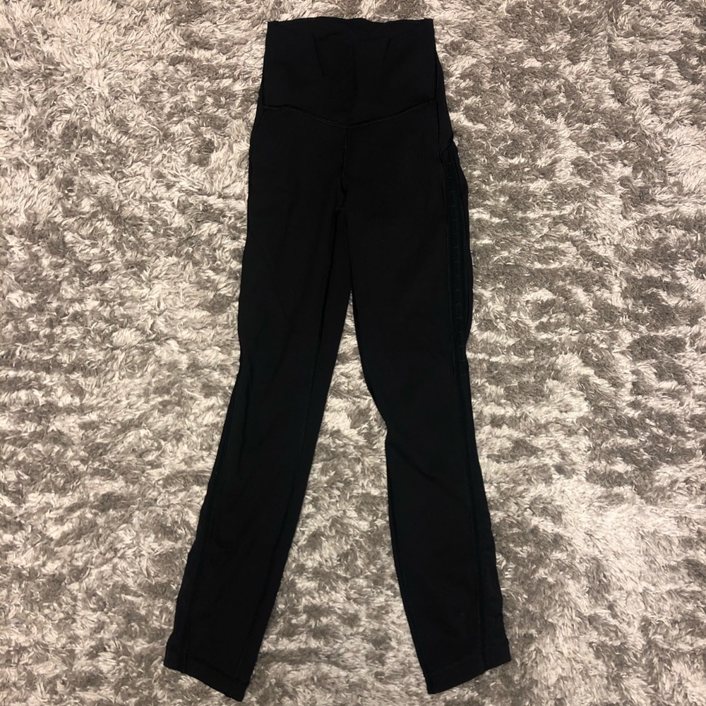 Like new Lululemon size 2 leggings